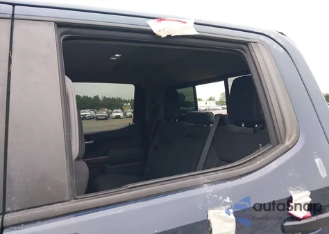 2020 Chevrolet Silverado 1500 4Wd Standard Bed Lt Trail Boss z USA, uszkodzony, nr VIN 3GCPYFED0LG147246